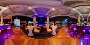 Gallery image of Novotel World Trade Centre Dubai in Dubai