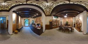 Gallery image of Yangshuo Ancient Garden Boutique Hotel-Free pick up from Airport or TS over 3 nights in Yangshuo