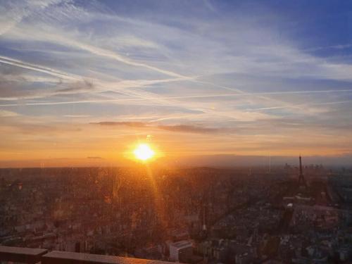 Күйеуім жыныстық қатынас алдында клиторымды дұрыс емес ынталандырады. Желідегі түкті кисканың фотосуреттері