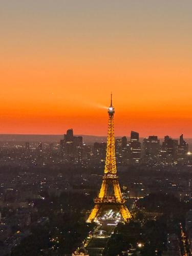 Ең семіз, ең сексуалды және ең семіз қыз Дик пен тамақты ұстау бейне