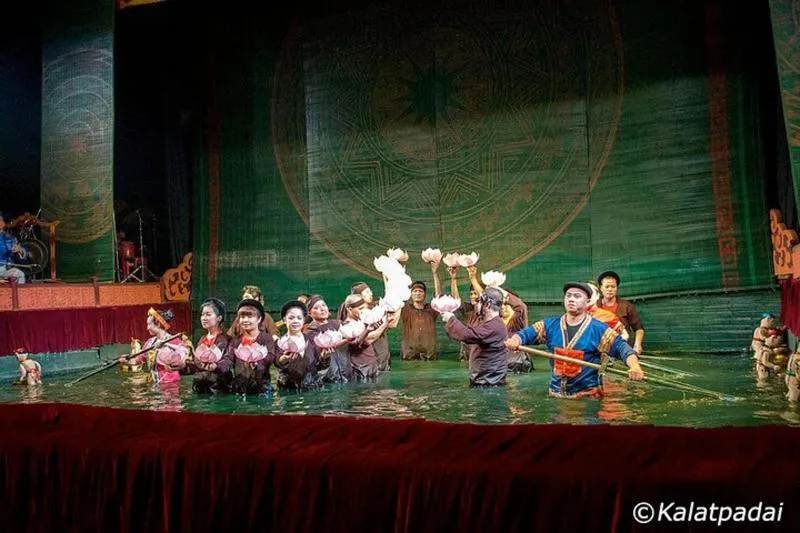 Featured tour with 11 reviews: Skip the Line: Golden Dragon Water Puppet Tickets
