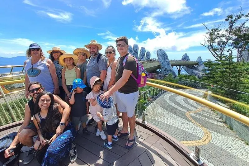 Private tour Golden Hand Bridge And Ba Na Hills Hoi An/ Da Nang