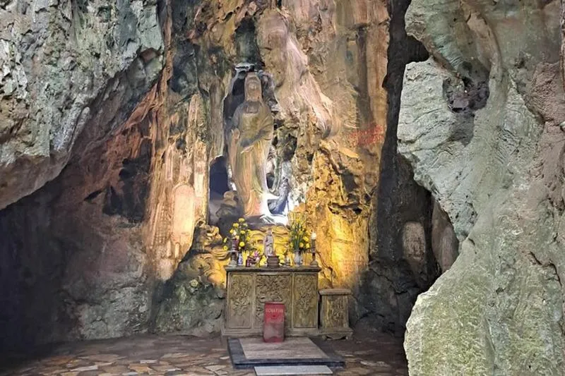 Private tour price range for Marble Mountains in Vietnam from 28 USD and average 84 USD Private tour price range for Marble Mountains in Vietnam from 28 USD and average 84 USD
