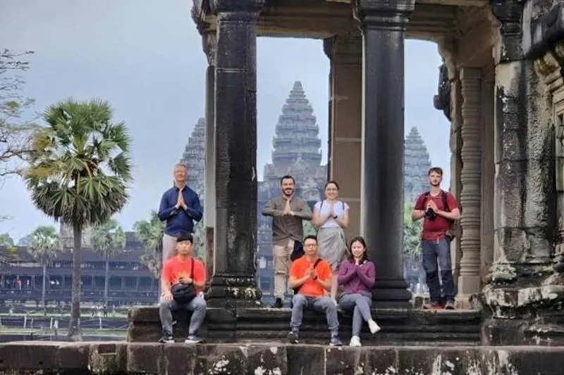 Angkor Wat Sunset Small Group Tour with Lunch Included