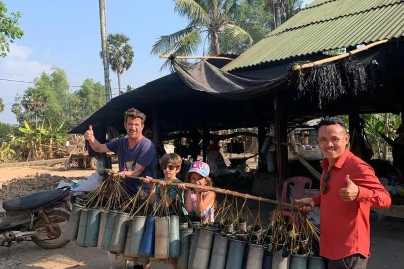 Full day Tour, Countryside, Pepper farm & Kep, crab market…