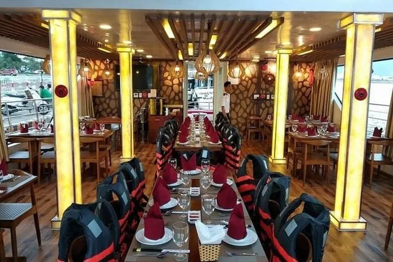 Quick Escape: Dragon Cruise by Romantic Yatch: Tasty Beer/Flower/Cake & Dance