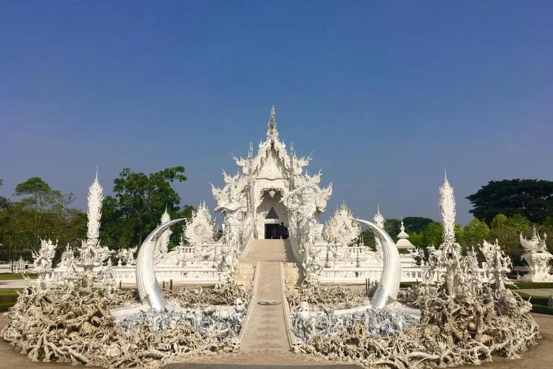 Featured tour with 19 reviews: Chiang Mai-Chiang Rai:White+Black+Blue Temple+Golden Triangle+Boat Trip
