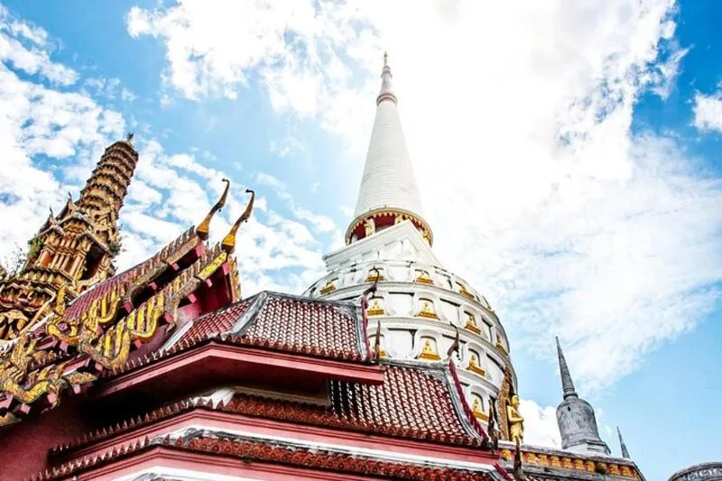Average tour price for Temple Tours in Thailand around 2372 THB Average tour price for Temple Tours in Thailand around 2372 THB