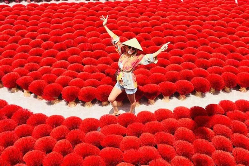 1 Day Trip: Incense Village, Hat & Lacquer Artisanal Tour Options From Hanoi