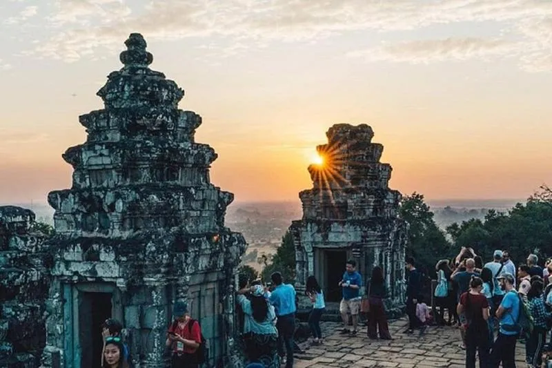 1 Day Trip: Siem Reap Private Full Day Angkor Wat Tour with Sunset or Sunrise