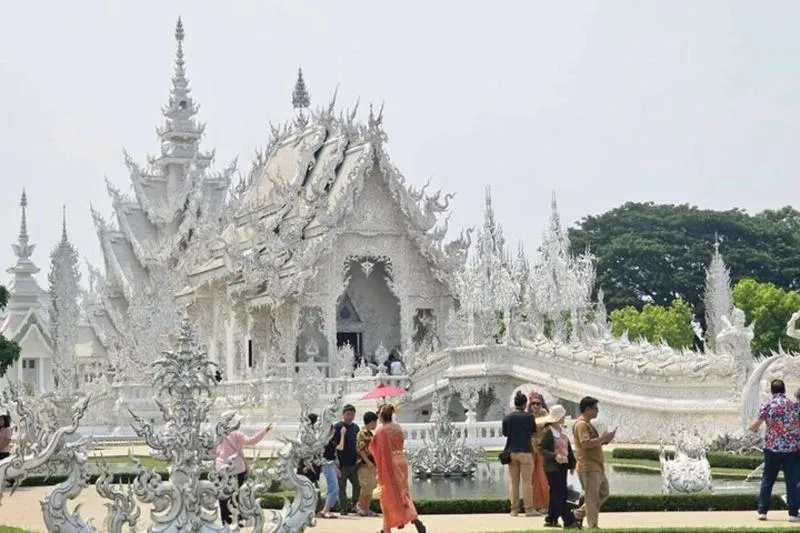 Featured tour with 3 reviews: Customizable Private Day Tour of Chiang Rai Highlights