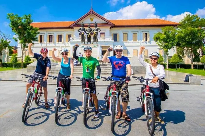 Chiang Mai: Historic Old City Bike Tour – Morning or Night