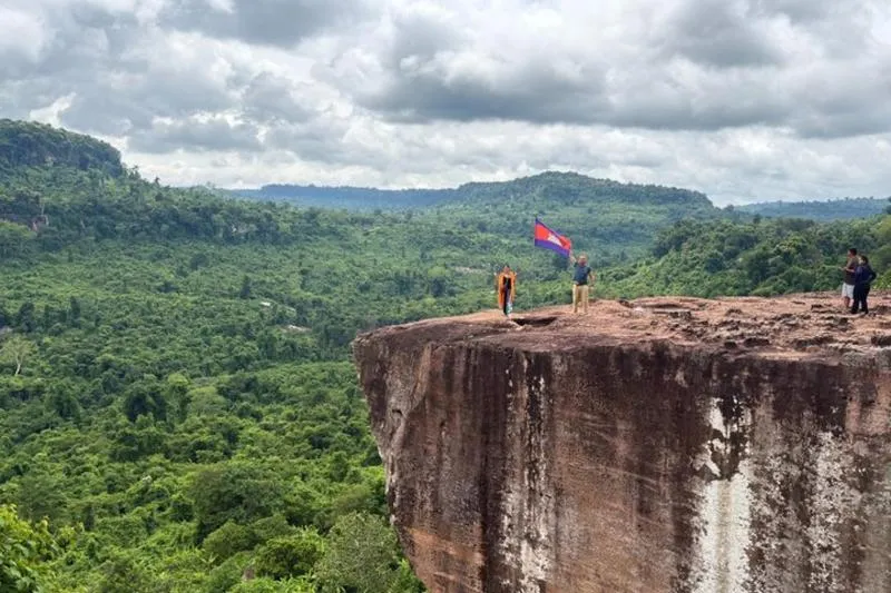Kulen Mountain Beng Mealea and Tonle Sap Tour in Siem Reap